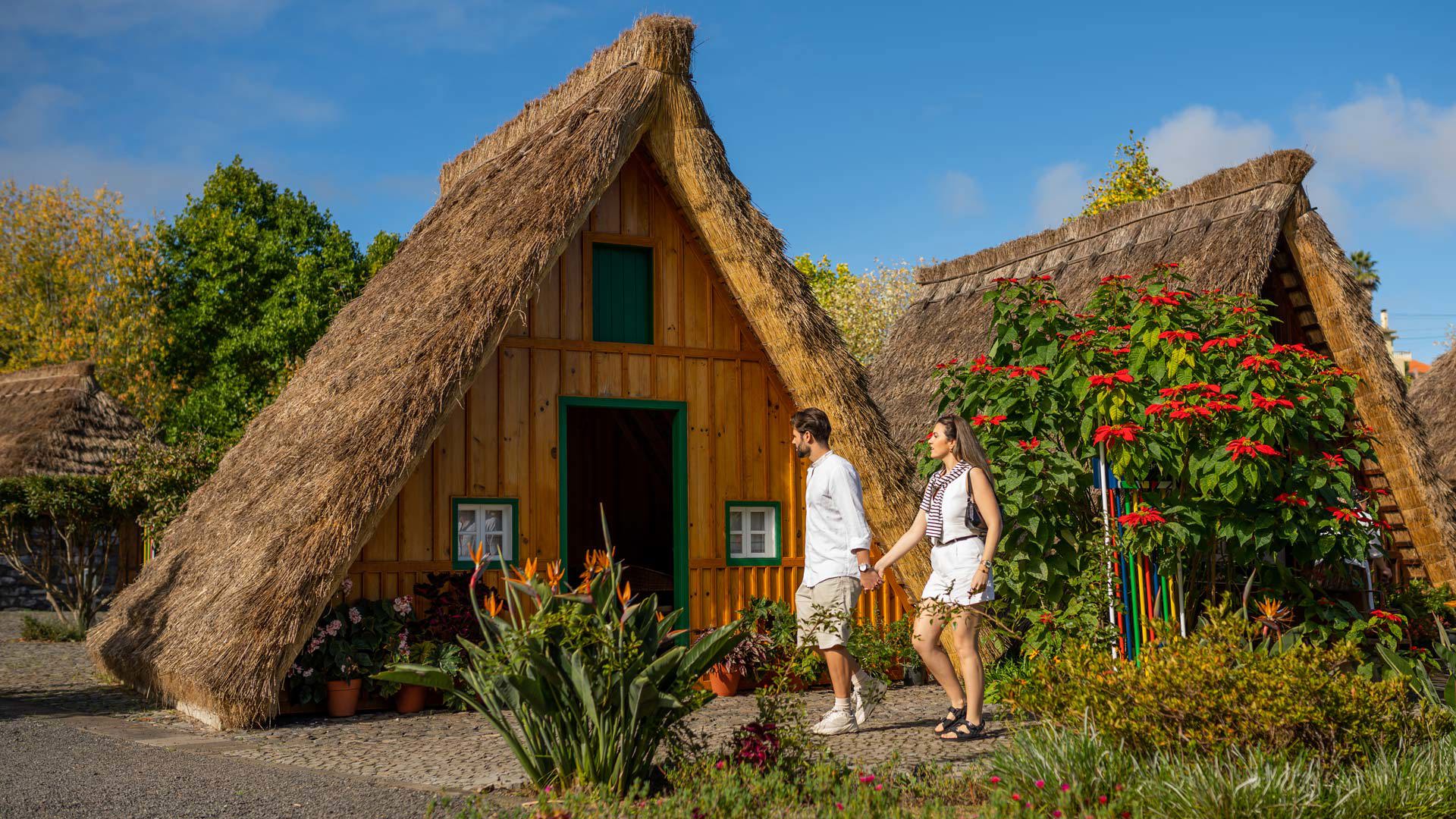Casas típicas e cultura madeirense em Santana